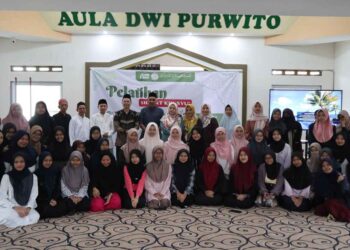 Maknai Sholat sebagai Liqa’ dengan Allah, 61 Peserta Ikuti Pelatihan Sholat Khusyuk Sesi Ketiga di Fathimah Al-Amin